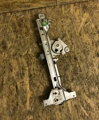 Peugeot 5008 Rear door window regulator with motor