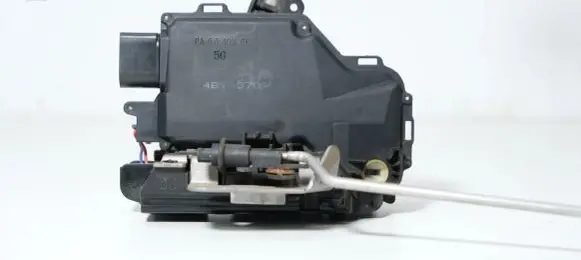 Audi A6 S6 C5 4B Front door lock 4B18370156