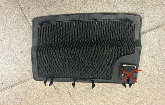 BMW 5 E60 E61 Dashboard center trim panel 7063105