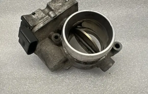 Audi A6 S6 C6 4F Throttle valve A2C30247400 40920142