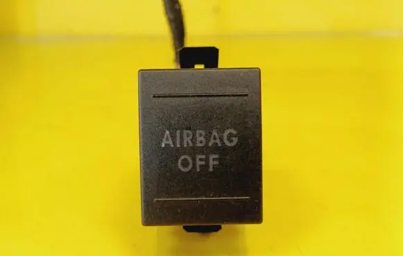 Volkswagen Polo IV 9N3 Passenger airbag on/off switch 6Q0919235B