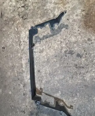Volkswagen Tiguan Radiator support slam panel bracket 5N0121284