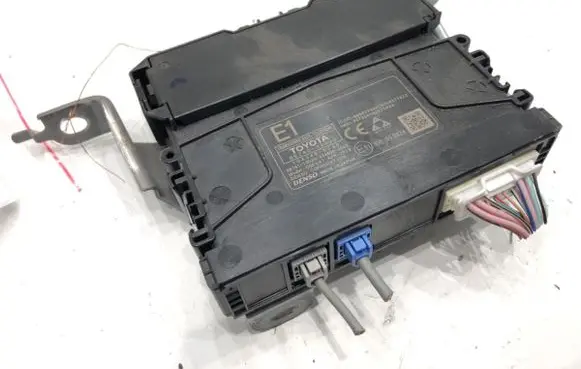 Toyota Camry VIII XV70 Other control units/modules 8674033090
