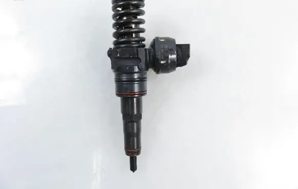 Audi A2 Fuel injector 045130073T