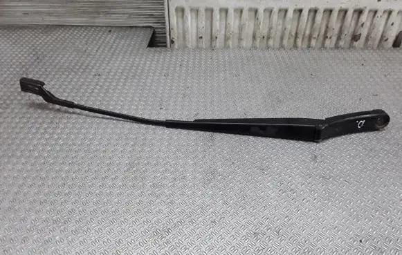 Volkswagen Tiguan Front wiper blade arm 5N1955410