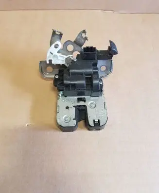 Audi A3 S3 8V Tailgate/trunk/boot lock/catch/latch 8R0827505