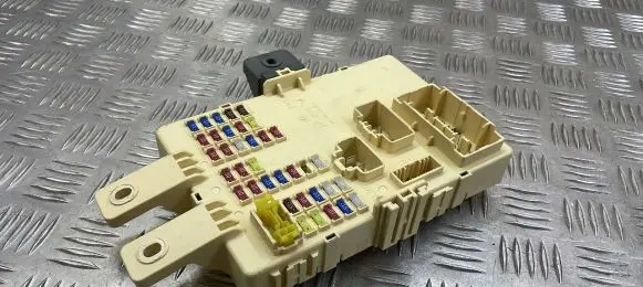 KIA Sportage Fuse module 919503W040