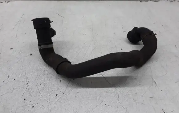 Volkswagen PASSAT B6 Engine coolant pipe/hose 1K0122291