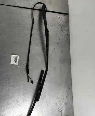 Volvo XC60 Front wiper blade arm 31416840