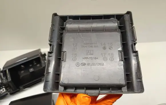 Subaru Outback (BS) Central console drawer/shelf pad S22005770 TRAYCSLS1A