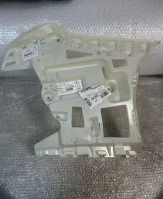 BMW i4 Bumper support mounting bracket corner 8078586