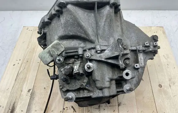 Mazda 3 II Manual 6 speed gearbox D6040