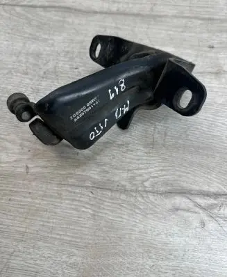 Mercedes-Benz Vito Viano W639 Sliding door middle roller runner A6397601147