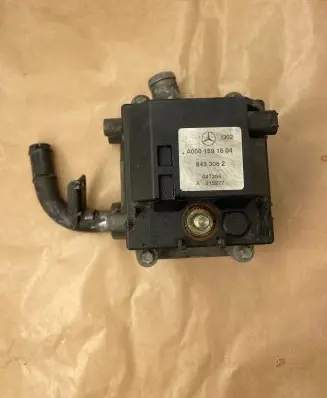 Mercedes-Benz S W220 Coolant heater A0001591604 04T264 8433062