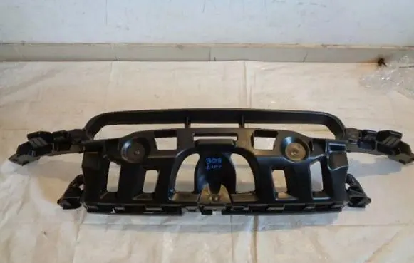 Peugeot 308 Front bumper mounting bracket 7422AQ