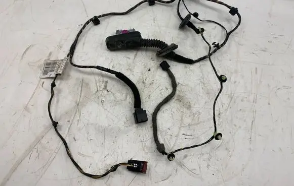 Opel Insignia A Rear door wiring loom 13263338 182383376392