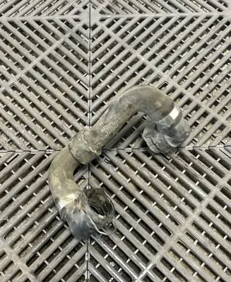 Mercedes-Benz GLC C253 Engine coolant pipe/hose A2135016000