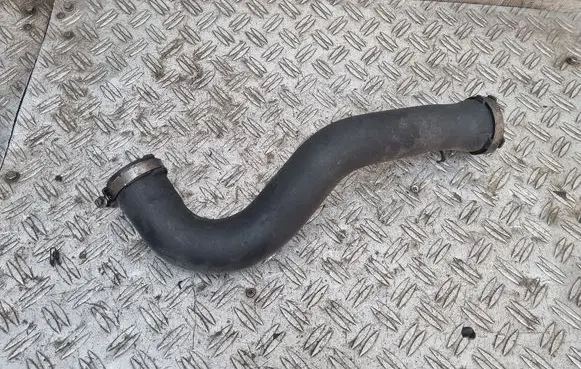 Audi Q7 4L Intercooler hose/pipe 7L6145737B