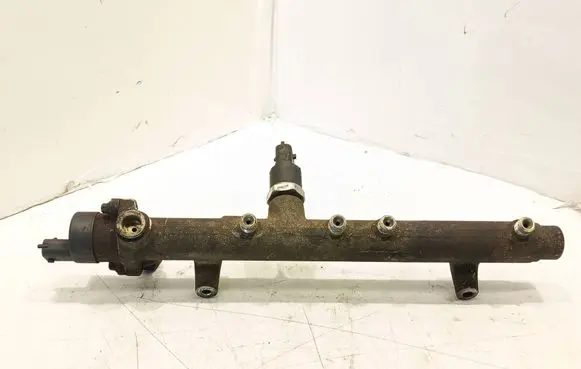 Hyundai Getz Fuel main line pipe 0445213005 2075992 3140027500