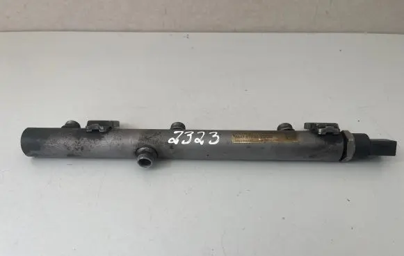 Mercedes-Benz CLS C219 Fuel main line pipe A6420700695 0622900107