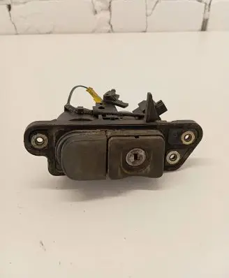 Mercedes-Benz S W220 Tailgate exterior lock 2208210751