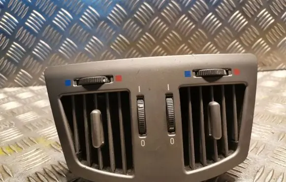 Other center console (tunnel) element