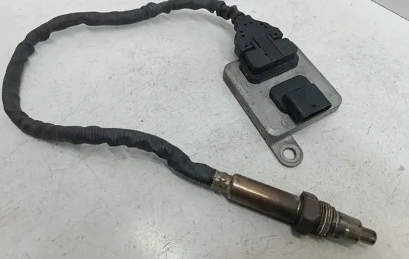 Mercedes-Benz GLC X253 C253 Lambda probe sensor A0009050008 0009050008