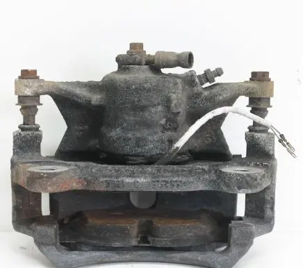 Volkswagen Golf VII Front brake caliper