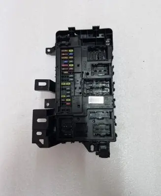 Ford Mustang VI Comfort/convenience module JR3T15604