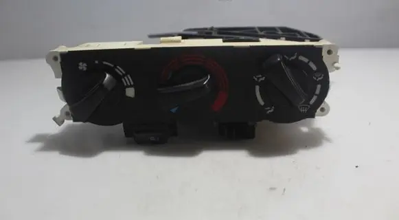 Nissan Primera Interior fan control switch 