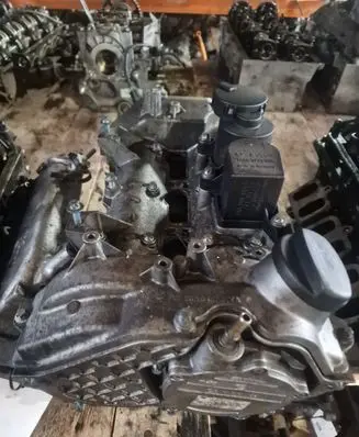 Smart ForFour I Engine head 