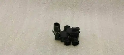 Mercedes-Benz E W211 Coolant heater control valve A2118820584