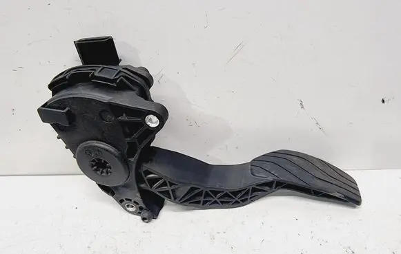 Renault Kadjar Accelerator throttle pedal 180024BG0B