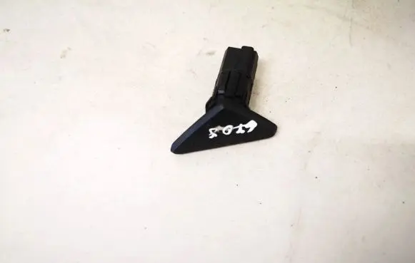 Tailgate opening switch