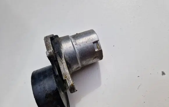 Audi Q3 F3 Generator/alternator belt tensioner 06L903133D
