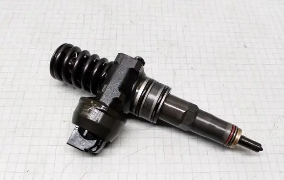 Seat Ibiza III (6L) Fuel injector 038130073AG 0414720215