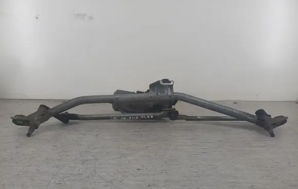 Volkswagen PASSAT B5.5 Front wiper linkage 