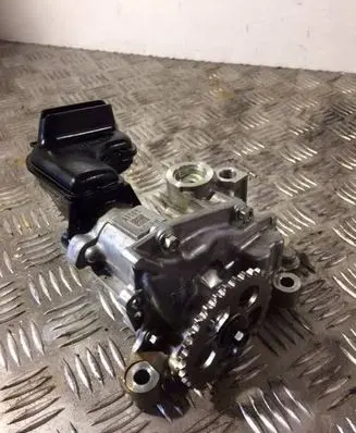 Mazda CX-5 Oil pump PE0114100