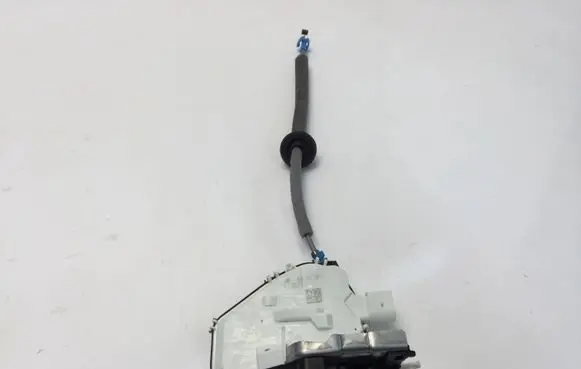 Audi Q2 - Rear door lock 4G0839016J