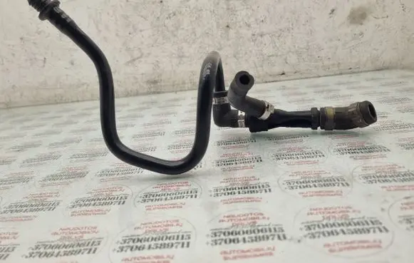 Audi A4 S4 B5 8D Vacuum line/pipe/hose 058133753B