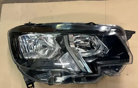 Peugeot Partner III Headlight/headlamp 90146195 9816826880