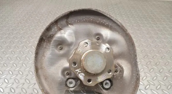 Audi A4 S4 B9 8W Rear wheel hub 8W0505435T