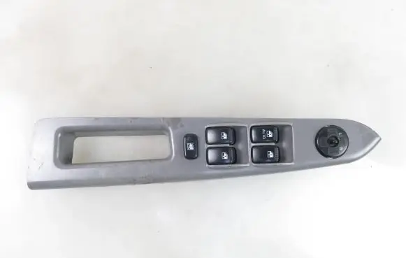 KIA Rio Electric window control switch 620W10250