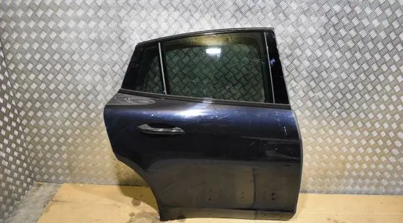 Porsche Panamera (971) Front door D420