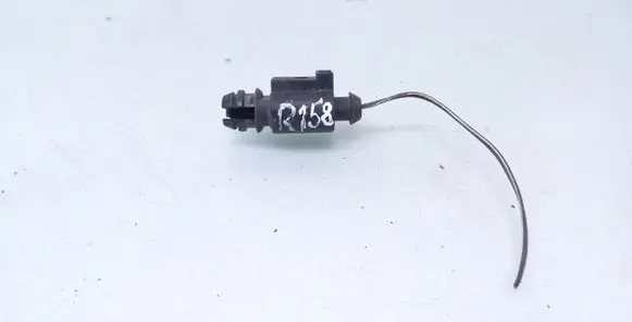 Volkswagen Touran I Outside/exterior temperature sensor 8Z0820535