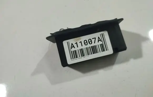 Volkswagen PASSAT B6 Fuse box set 17184291 1718429-1