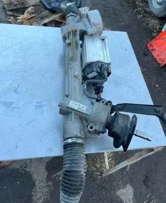 Opel Astra J Steering rack 7817974101