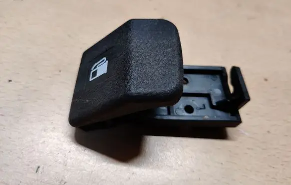 SsangYong Actyon Fuel cap release pull handle 