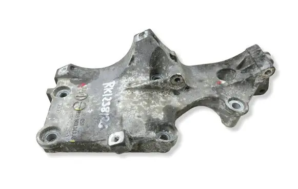 Volkswagen PASSAT B6 Generator/alternator bracket 038903143AF