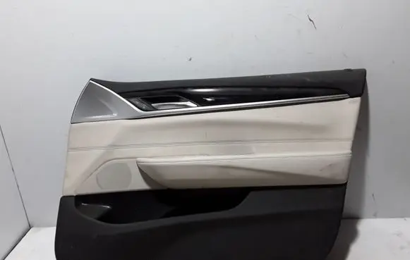 BMW 6 G32 Gran Turismo Front door card panel trim